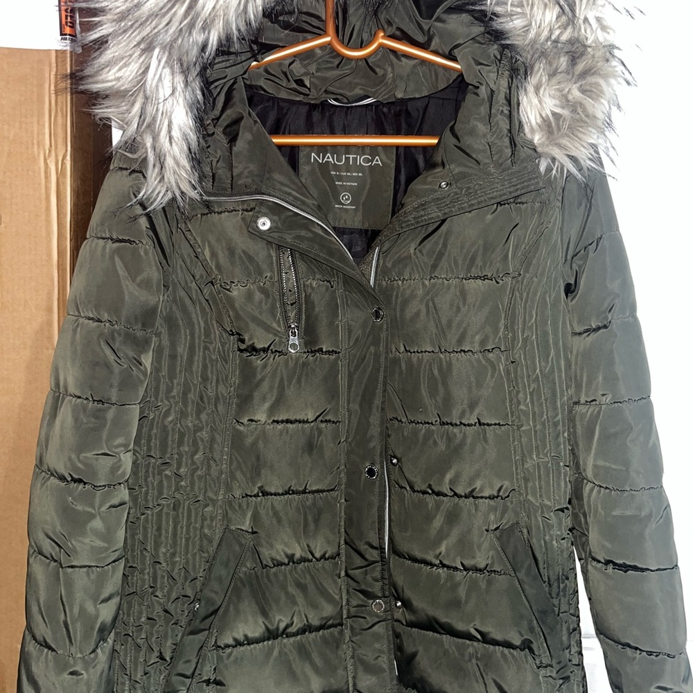 Nautica Women's Green Puffer Coat with detachable Faux Fur Trim